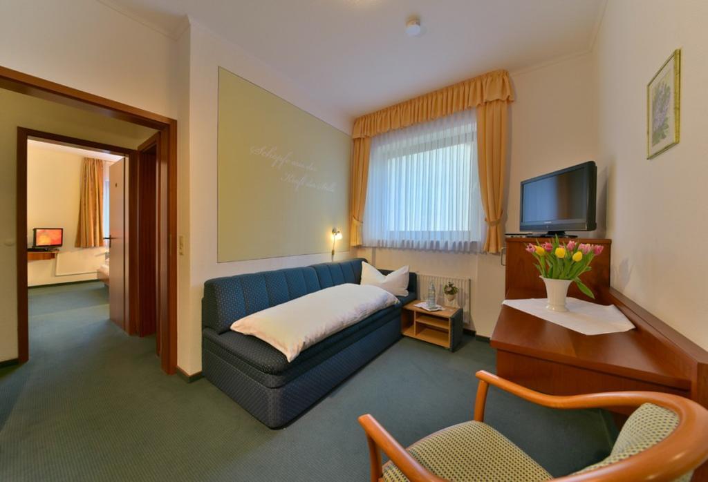 Hotel & Restaurant Krone Kestert المظهر الخارجي الصورة