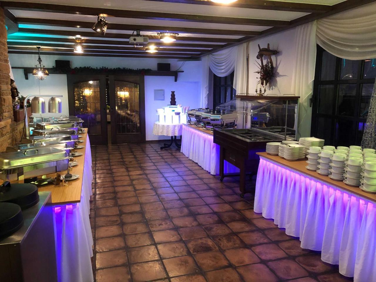 Hotel & Restaurant Krone Kestert المظهر الخارجي الصورة